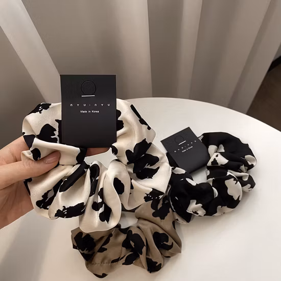 New Light Luxury Fashion High-End Flower Anel de cabelo de intestino grosso temperamento simples corda de cabelo para todos os jogos acessórios de cabelo feminino